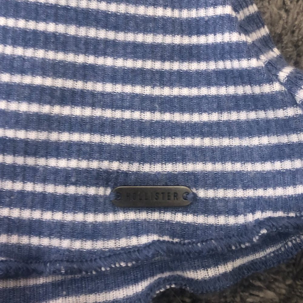 Hollister Must-Have Crop Swing Tank Blue and White - Picture 4 of 4